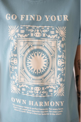 Футболка жіноча